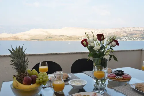 Penthouse Avangard 4 + 2 Hotels in Pag