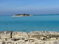 VILLA LUIS, TREASURE CAY PARADISE, FULLY SANITIZED Hotels in Great Abaco