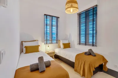 Brand New 3 Bedroom Apartment at the Water