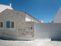 Former fisherman's house with pool in the heart of Old Cotinière Hotels in Saint-Pierre-d'Oleron