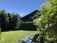 Holiday home Angelika with a garden and a view of the Zugspitze in Garmisch