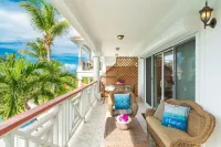 Oceanview-1Bedroom-1 Bathroom-1300 sqft condo. Short walk to Grace Bay Beach.