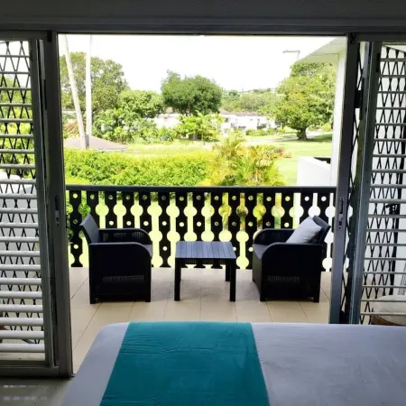 Peaceful intensely clean unit overlooking tropical gardens and golf course