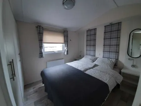 Chalet florence 3 Отели в г. Serooskerke