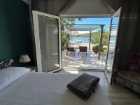Holliday house Toma next to the sea Hotels in Tisno