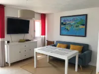 1-room apartment, Pointe de Pen Lann, opposite Billiers beach