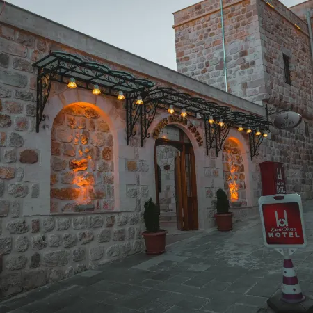 Kasr-i Divan Hotel