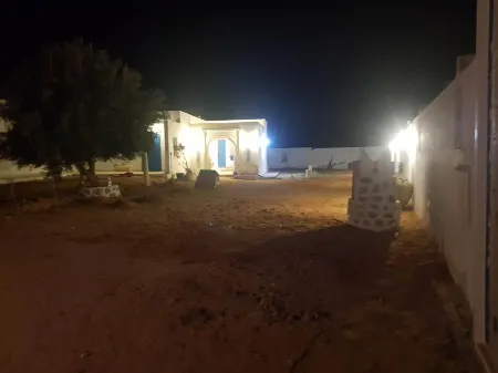 Grande Maison Meublée à Louer/6 Suites/piscine/grand Jardin /grande Capacité Отели в г. Меллита