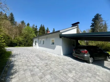 Casa Molto Bene - Viel Platz & Gute Erholung am Wörthersee/kärnten Отели в г. Velden am Worther See