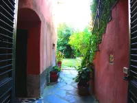 Idyllic air-conditioned apartment with private garden, by the sea - 2 stelle