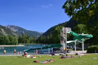 Spacious apartment of 70m2 / 6p. in chalet well located 500m from the village of Allos