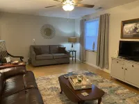 Cozy Apartment (sleeps 6) Các khách sạn ở Kodak