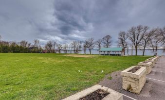 Cozy Solar-Powered Loft: Walk to Lake Champlain!