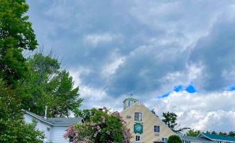 Merrill Farm Inn