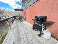 Relaxing 3-Bedroom Apartment with WiFi, AC in Crosslanes.