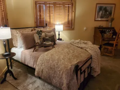 Private Loft Located Between Bryce and Zion National Parks