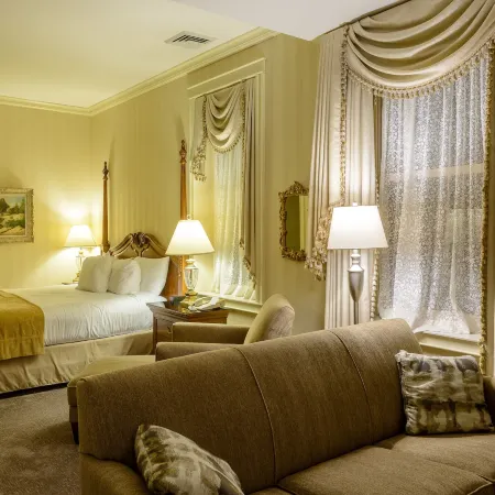 Hotel Winneshiek