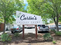 Carlin's Cottage Court - موقف سيارات