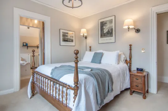 The Lamplighter Bed & Breakfast of Ludington