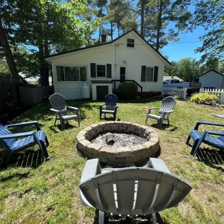 Maine Stay Lake House-Limit12 Home