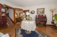 The Tea Rose Inn at Plymouth Hotels in Rumney