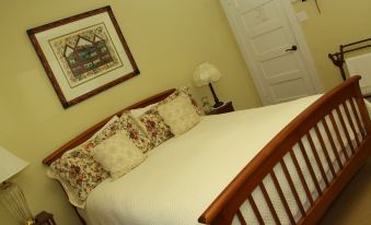 Bear Flag Inn
