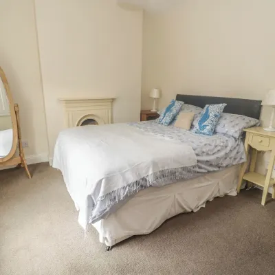 Ty Potiwr Hotels near Conwy