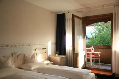 Glocke Weingut Und Hotel