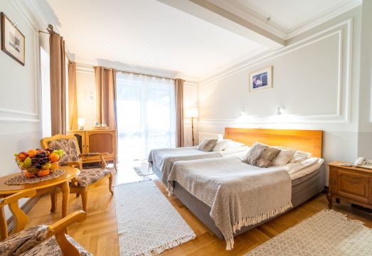 1. 호텔 솔라 팰리..