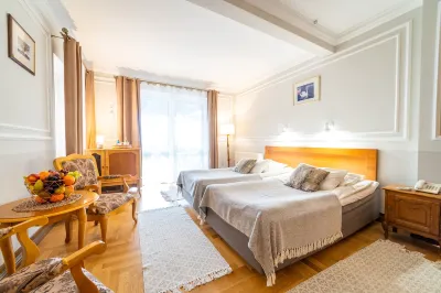 Hotel Solar Palace SPA & Wellness Отели в г. 