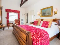 The Greyhound Coaching Inn Hotels in Lutterworth
