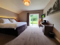 Schaluinenhoeve Hotels near Parc de Kievit