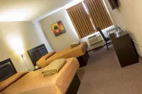 Bonitto Inn Tampico Lomas - Airport Shuttle