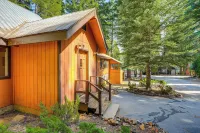 Walk to Lake Almanor: Prattville Cabin w/ 2 Decks! - 3-Star