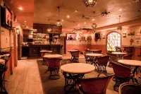 Business Hotel & Suites María Bonita