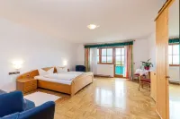 Tonis Tenne Hotels in Eschbach