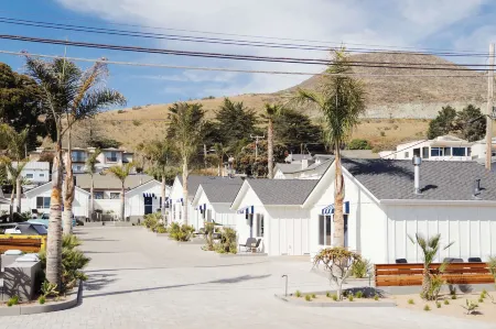 The Pacific Motel Отели в г. Каюкос