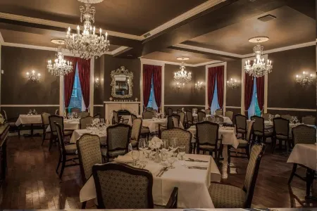 The Grand Hotel Отели в г. Беквит