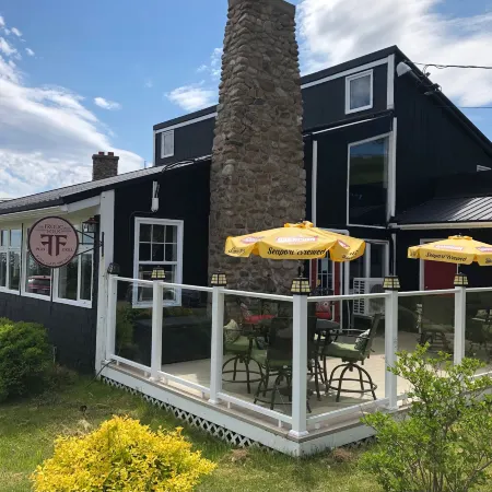 The Iona Heights Inn