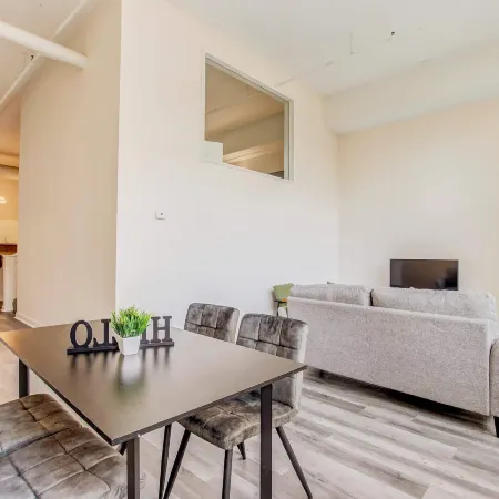 CozySuites at the Block