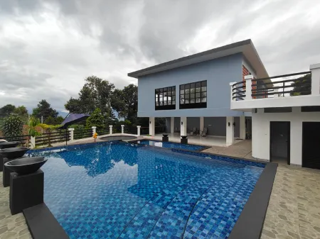 Moya Villa Отели в г. Cijeruk