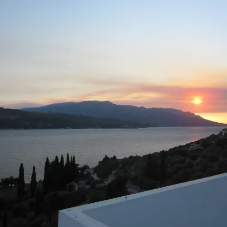 Scorpios Hotel & Suites