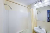 Relax Inn - 2-Star