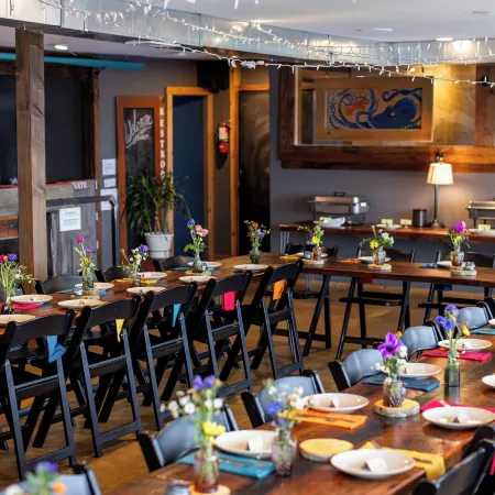 Salt Hotel & Pub