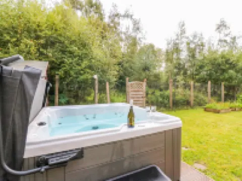 Riverbank House Hotels in Roybridge