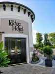 The Lodge Hotel Hotel a 