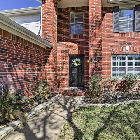 Luxe Home 30 Miles to Houston w/ Pool & Grill