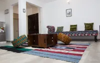EastWest Hospitality Hotel di Distrik Perkotaan Wilayah Barat