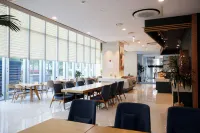 J-One Hotel