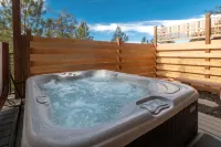 Alpenglow Vacation Home at Windcliff 4 Bedroom Home by Redawning Hotel a Larimer County